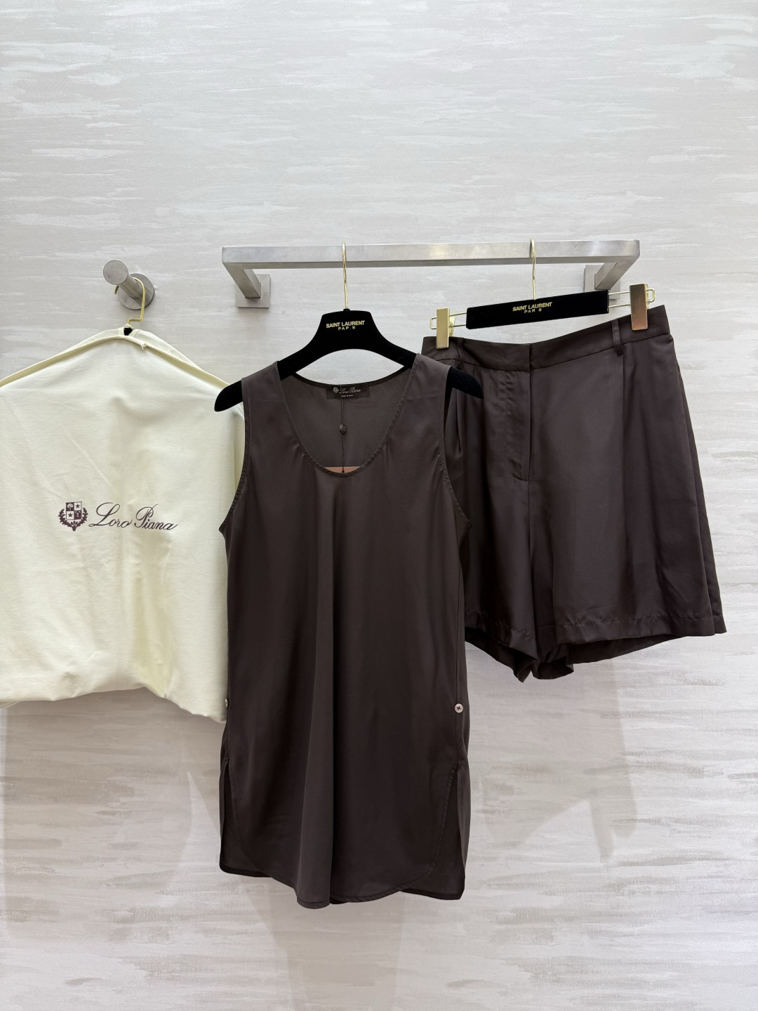 #LoroPian♡²⁶春夏新款 重磅真丝套装 高品质定制 现货首发size：S/M/L（M码胸围：92