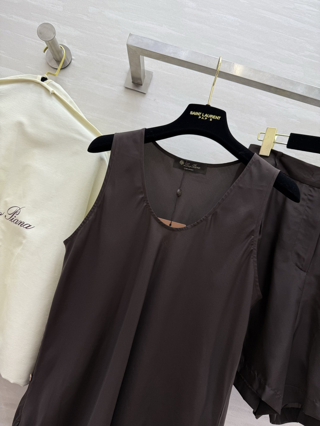 #LoroPian♡²⁶春夏新款 重磅真丝套装 高品质定制 现货首发size：S/M/L（M码胸围：92