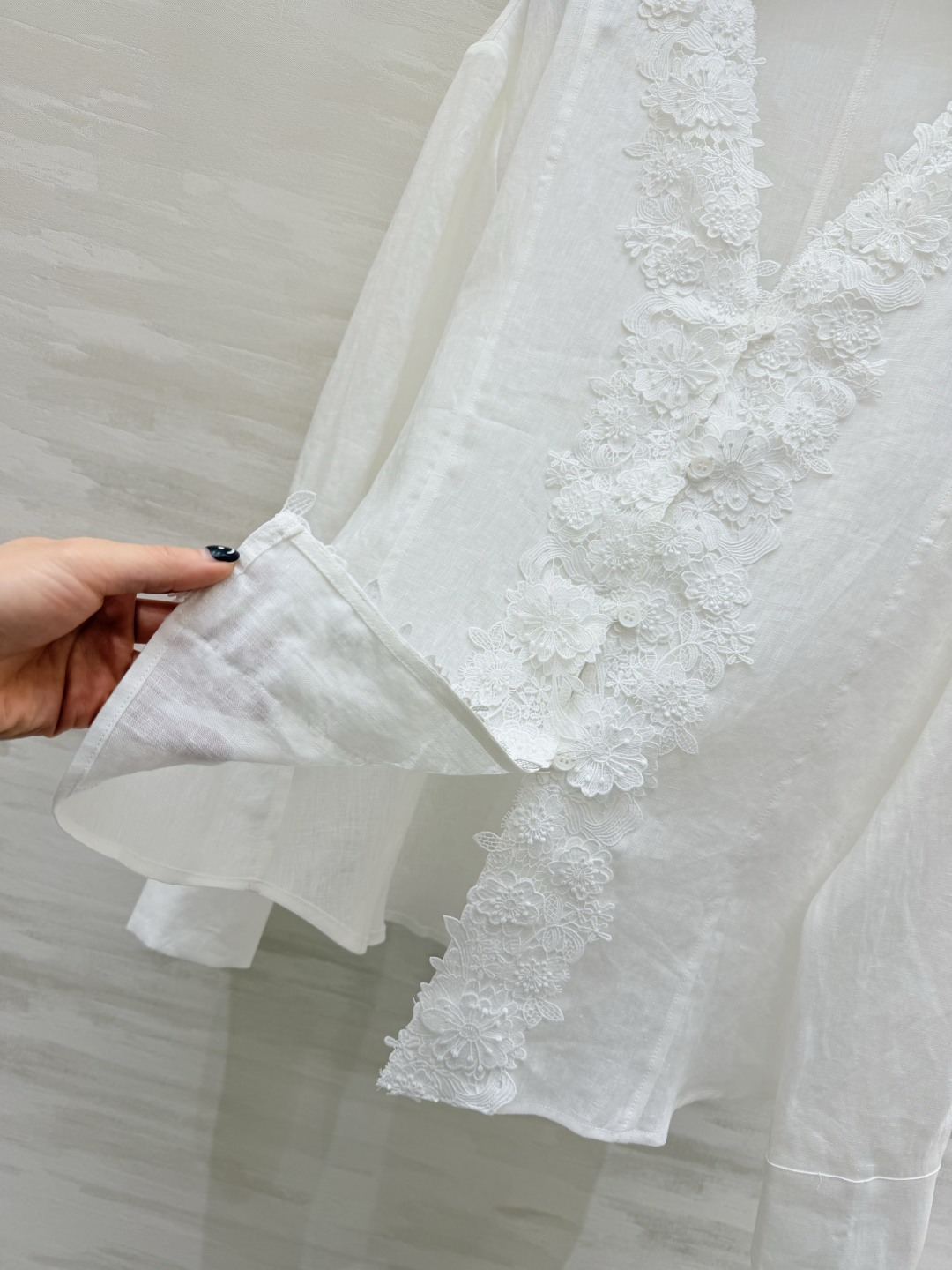 #ERMANNO SCERVINO²⁶春夏新款 亚麻水溶蕾丝衬衣 采用100%亚麻 透气舒适 超适合春夏