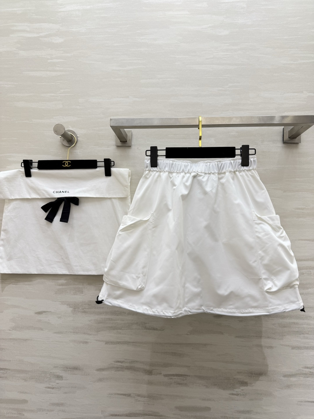 #Chane♡中古系列 双口袋小半裙 裙身下摆可抽绳设计 弹力收腰显瘦 高品质 现货首发size：36/