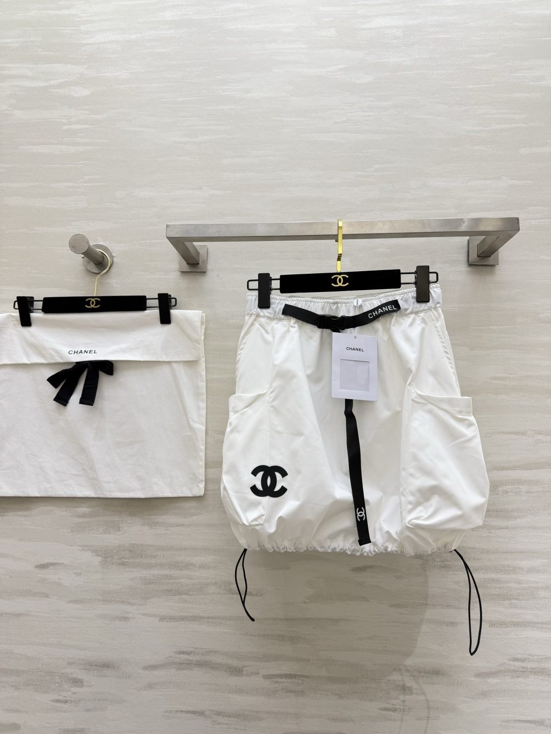 #Chane♡中古系列 双口袋小半裙 裙身下摆可抽绳设计 弹力收腰显瘦 高品质 现货首发size：36/