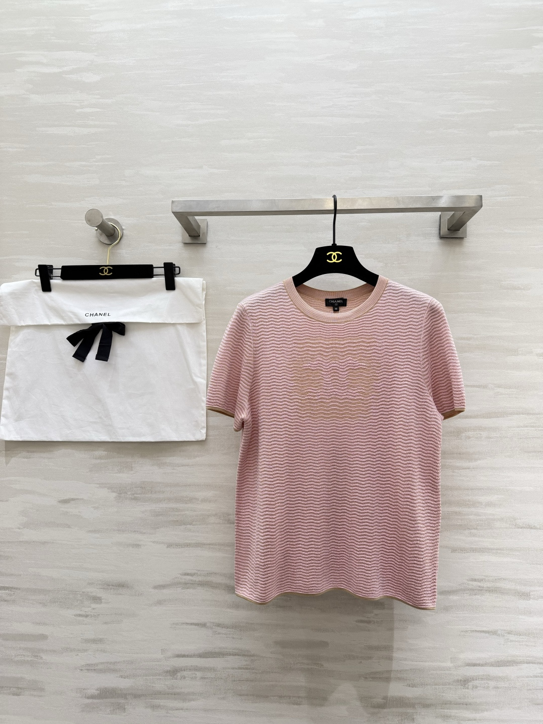 #Chane♡²⁶C 经典双C标识细条纹针织短袖 原版开发定制 高品质 现货首发size：36/38/4