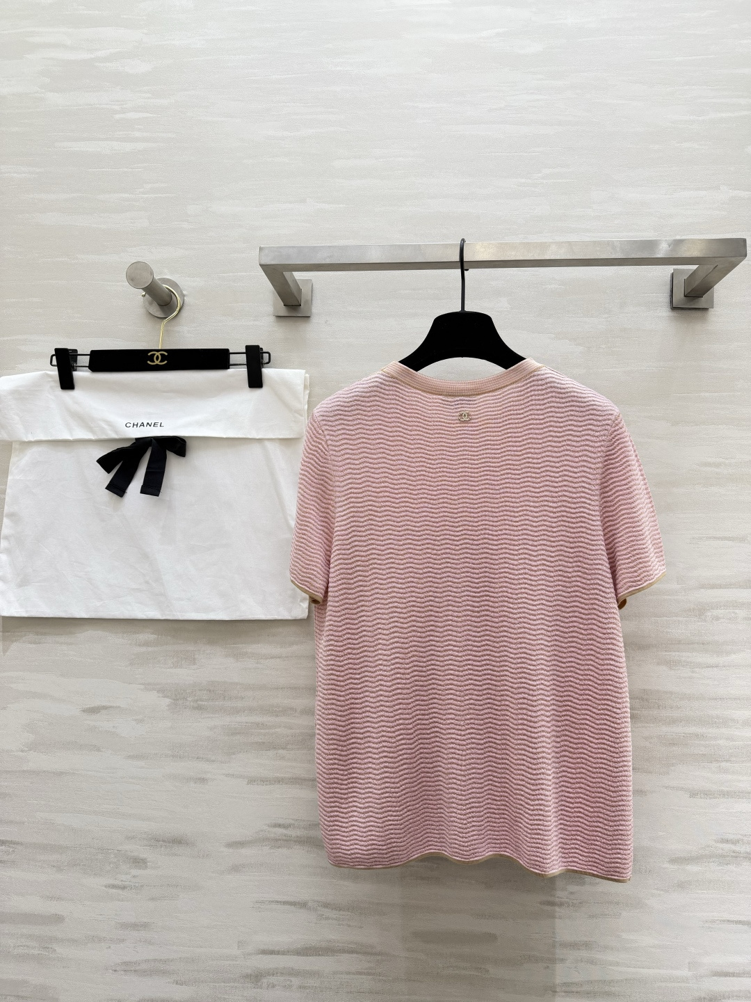#Chane♡²⁶C 经典双C标识细条纹针织短袖 原版开发定制 高品质 现货首发size：36/38/4