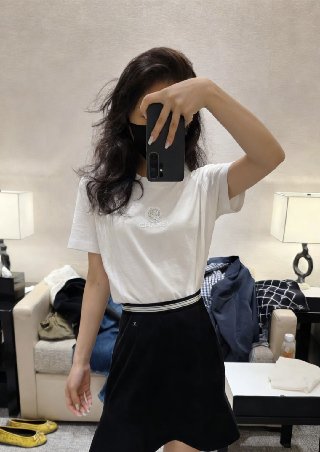 #Chane♡²⁶春夏新款 logo刺绣🪡重工钉珠短袖T恤 高品质定制 现货首发size：36/38/4