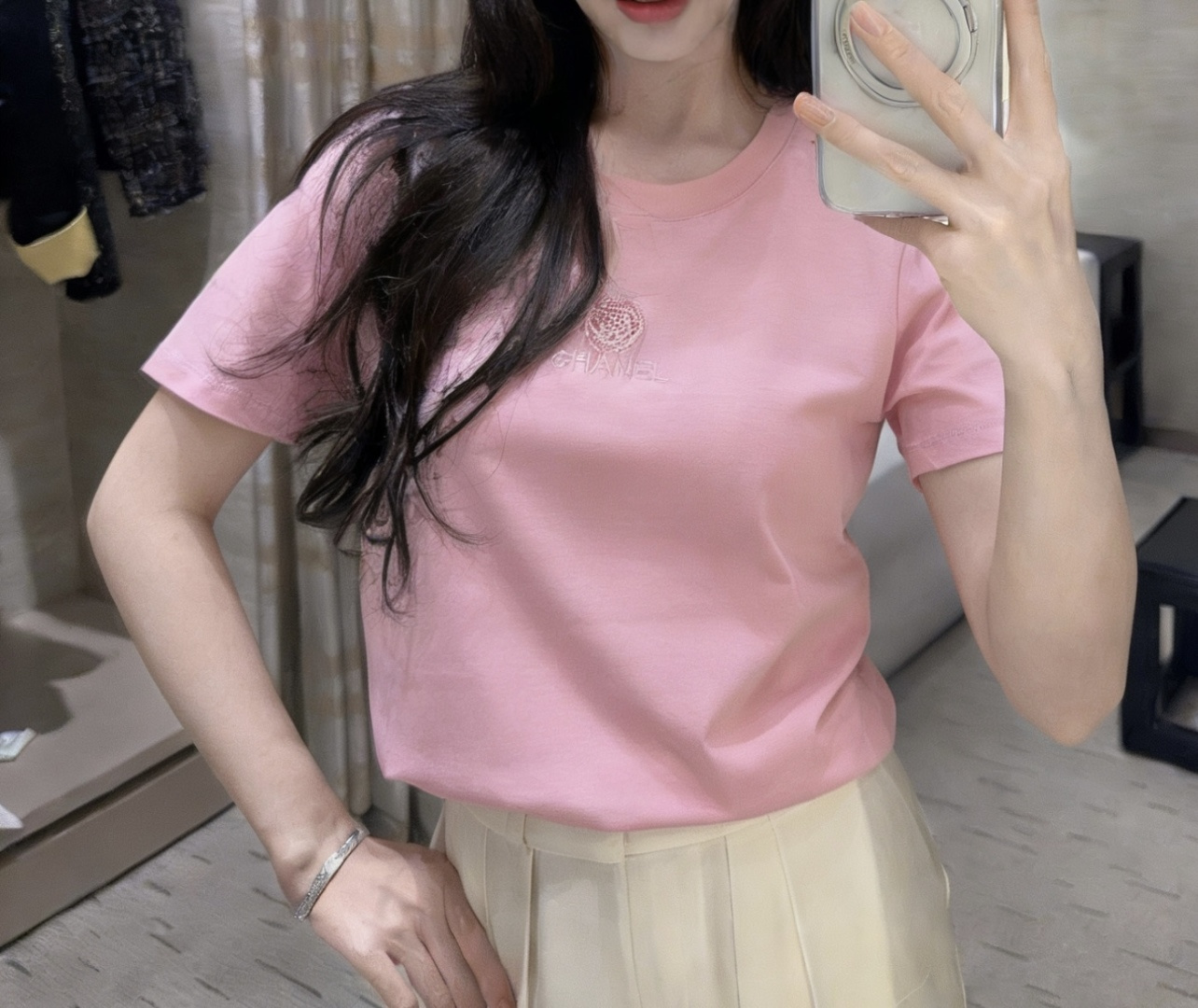 #Chane♡²⁶春夏新款 logo刺绣🪡重工钉珠短袖T恤 高品质定制 现货首发size：36/38/4