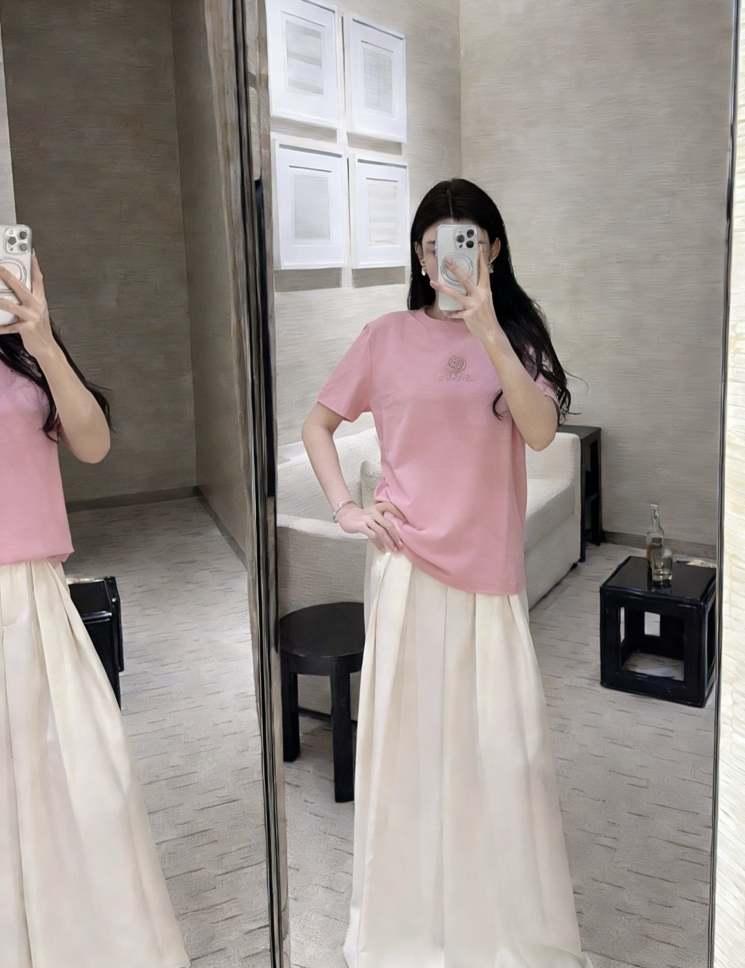 #Chane♡²⁶春夏新款 logo刺绣🪡重工钉珠短袖T恤 高品质定制 现货首发size：36/38/4