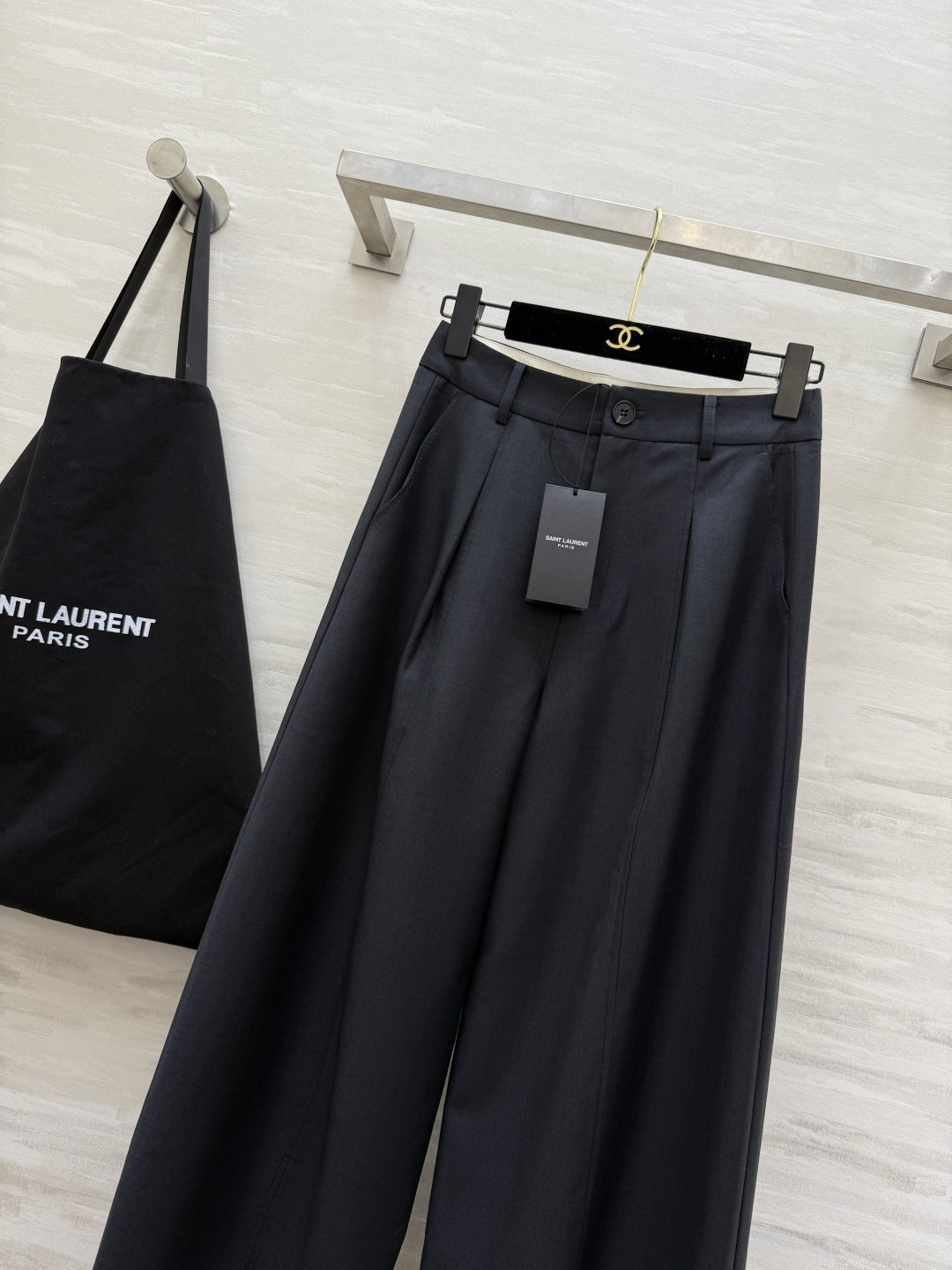 #ysl²⁶春夏新款 西装阔腿弯刀裤 超级无敌裤型 高级显瘦 高品质定制 现货首发size：26/27/