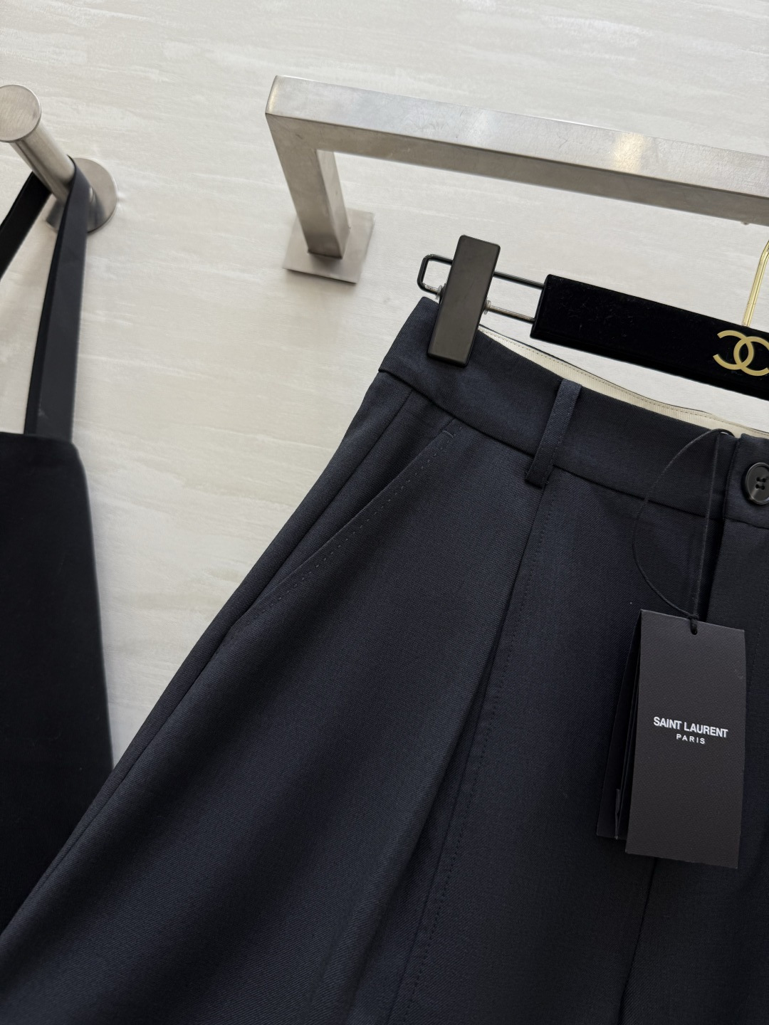 #ysl²⁶春夏新款 西装阔腿弯刀裤 超级无敌裤型 高级显瘦 高品质定制 现货首发size：26/27/