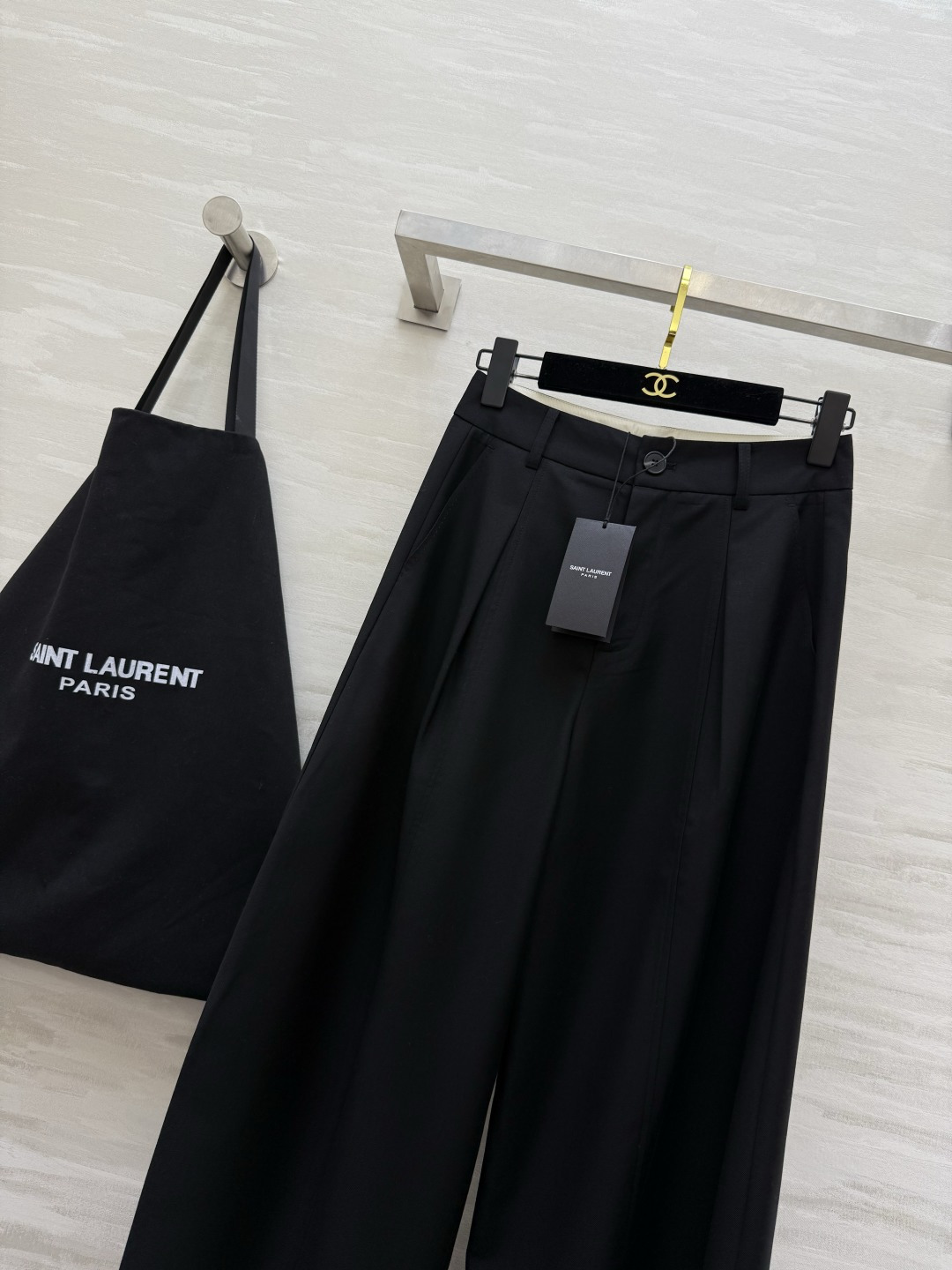 #ysl²⁶春夏新款 西装阔腿弯刀裤 超级无敌裤型 高级显瘦 高品质定制 现货首发size：26/27/