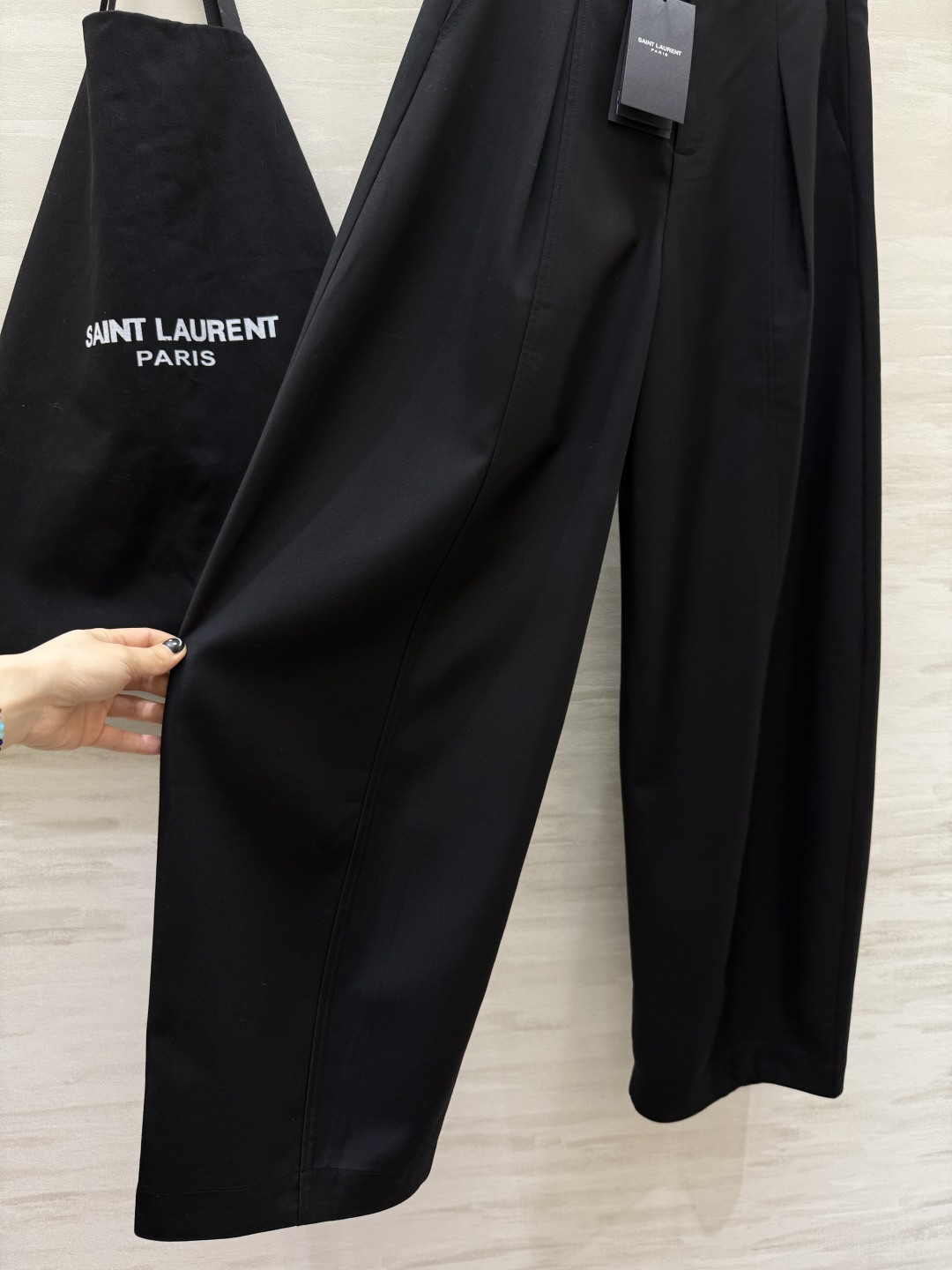 #ysl²⁶春夏新款 西装阔腿弯刀裤 超级无敌裤型 高级显瘦 高品质定制 现货首发size：26/27/