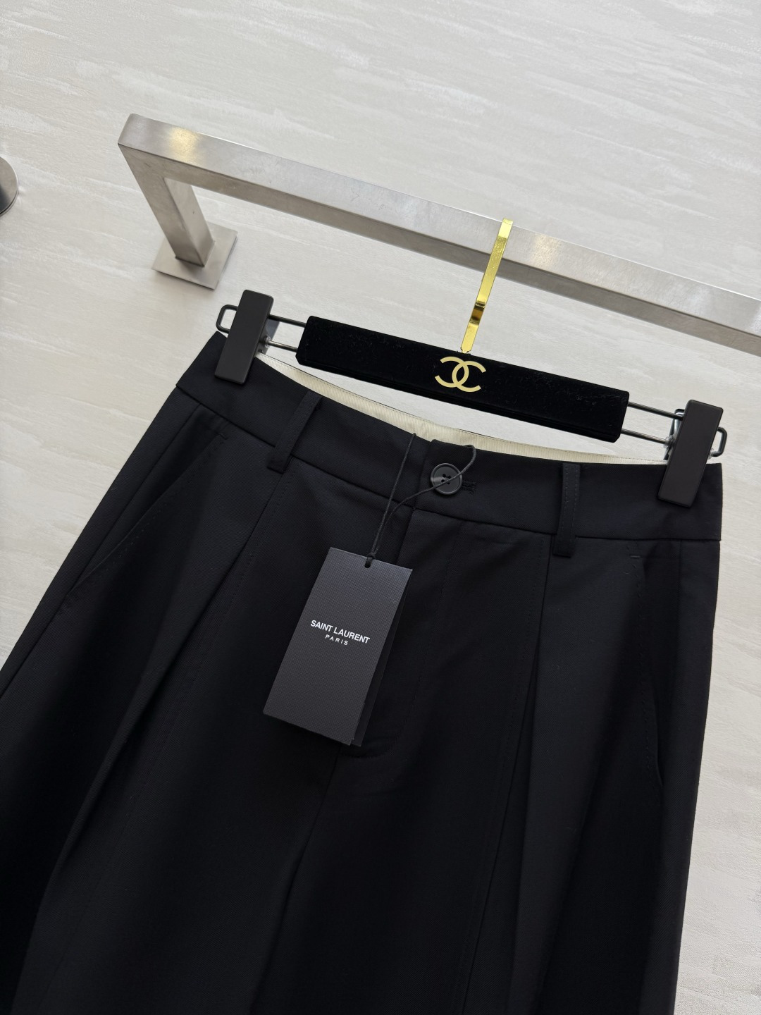 #ysl²⁶春夏新款 西装阔腿弯刀裤 超级无敌裤型 高级显瘦 高品质定制 现货首发size：26/27/