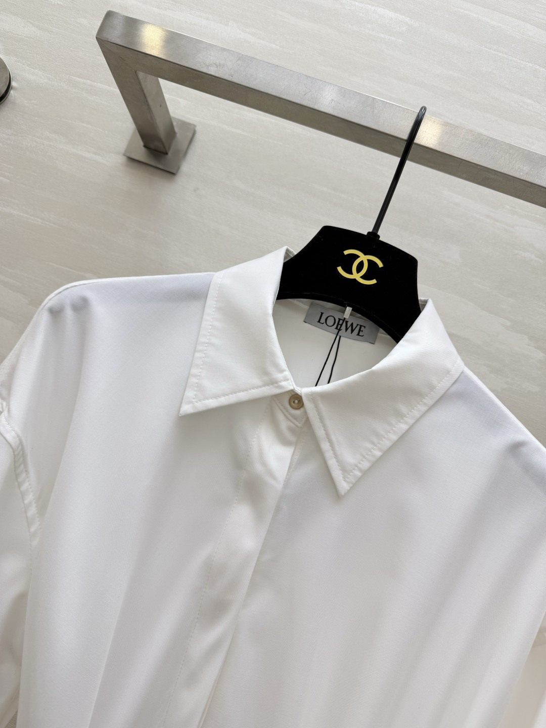 #Loew♡²⁶春夏新款 绑带收腰衬衣 绑带设计收腰显瘦 袖口金属圆扣精致高级 灯笼袖设计感十足 高品质