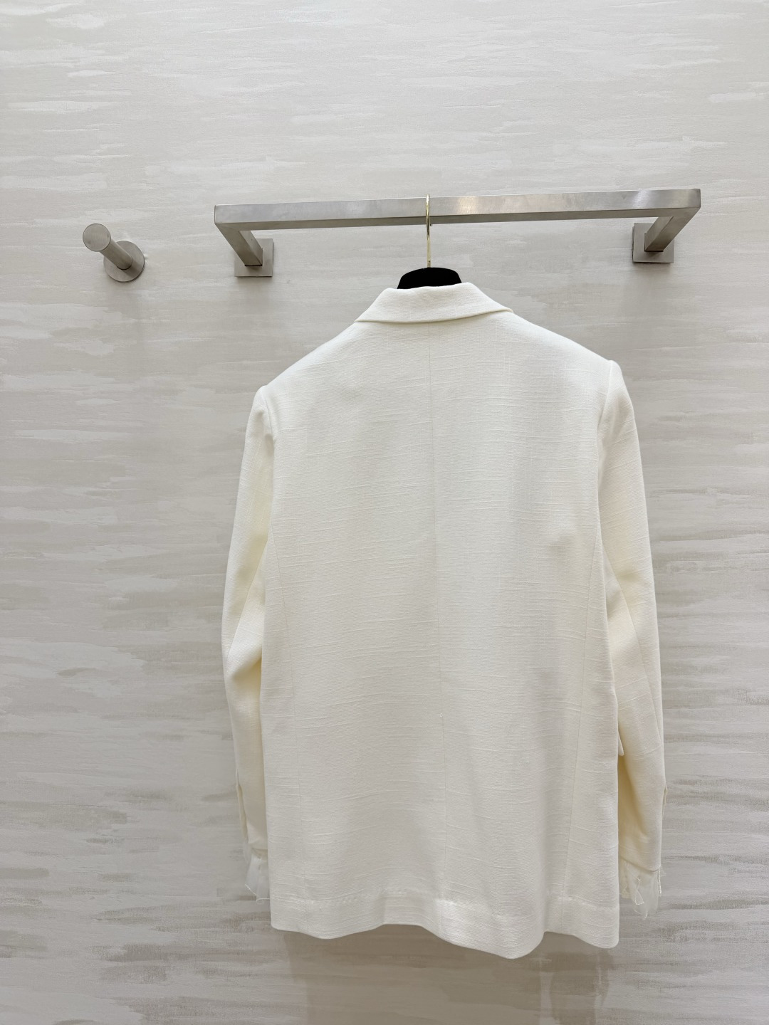 ERMANNO SCERVINO²⁶奶白温柔系西装✨经典双排枪驳领版型 袖口网纱拼接高级又精致 立体剪裁