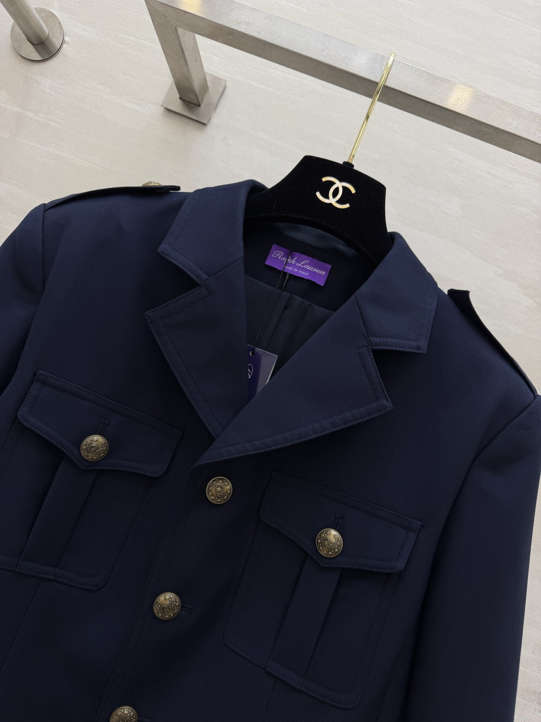 #Ralph Laure♡²⁶紫标系列 藏青复古猎装外套 永远被经典藏青色的沉稳高级拿捏住 利落干练西装