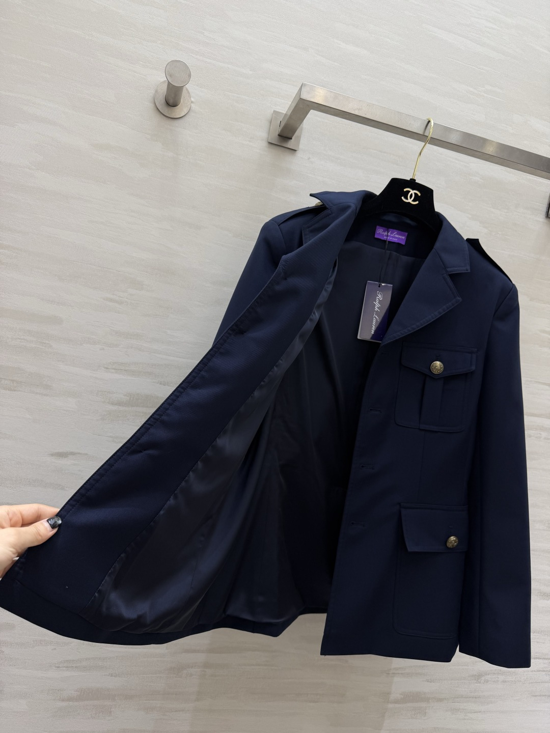 #Ralph Laure♡²⁶紫标系列 藏青复古猎装外套 永远被经典藏青色的沉稳高级拿捏住 利落干练西装