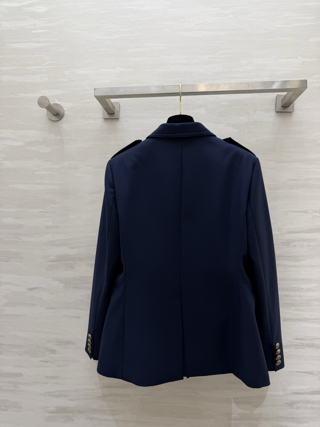 #Ralph Laure♡²⁶紫标系列 藏青复古猎装外套 永远被经典藏青色的沉稳高级拿捏住 利落干练西装