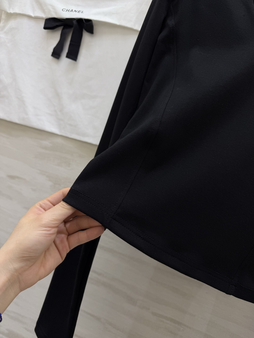 #Chane♡²⁶爆款 拉毛v领长袖上衣 高品质定制 现货首发size：S/M/L（）