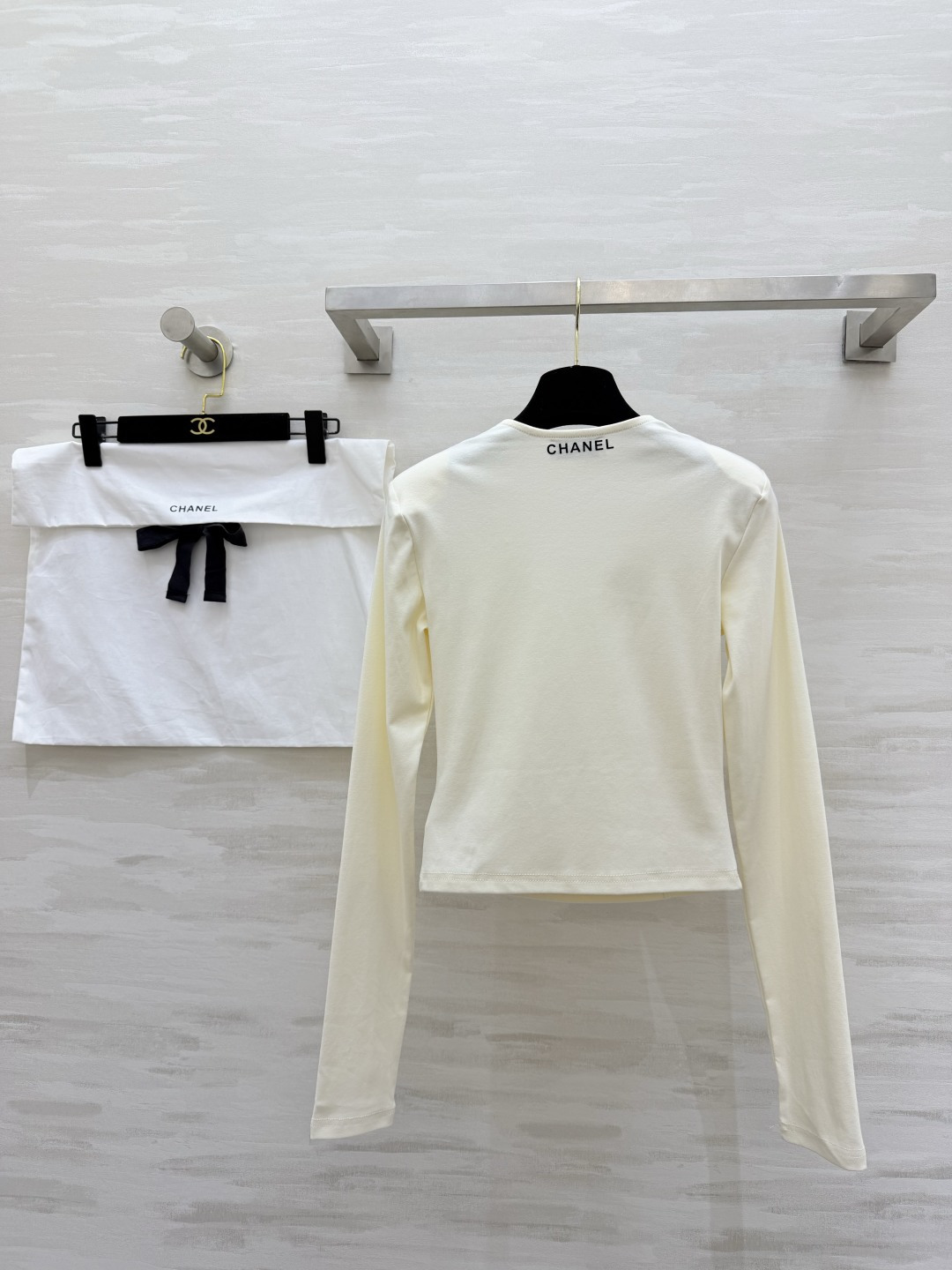 #Chane♡²⁶爆款 拉毛v领长袖上衣 高品质定制 现货首发size：S/M/L（）