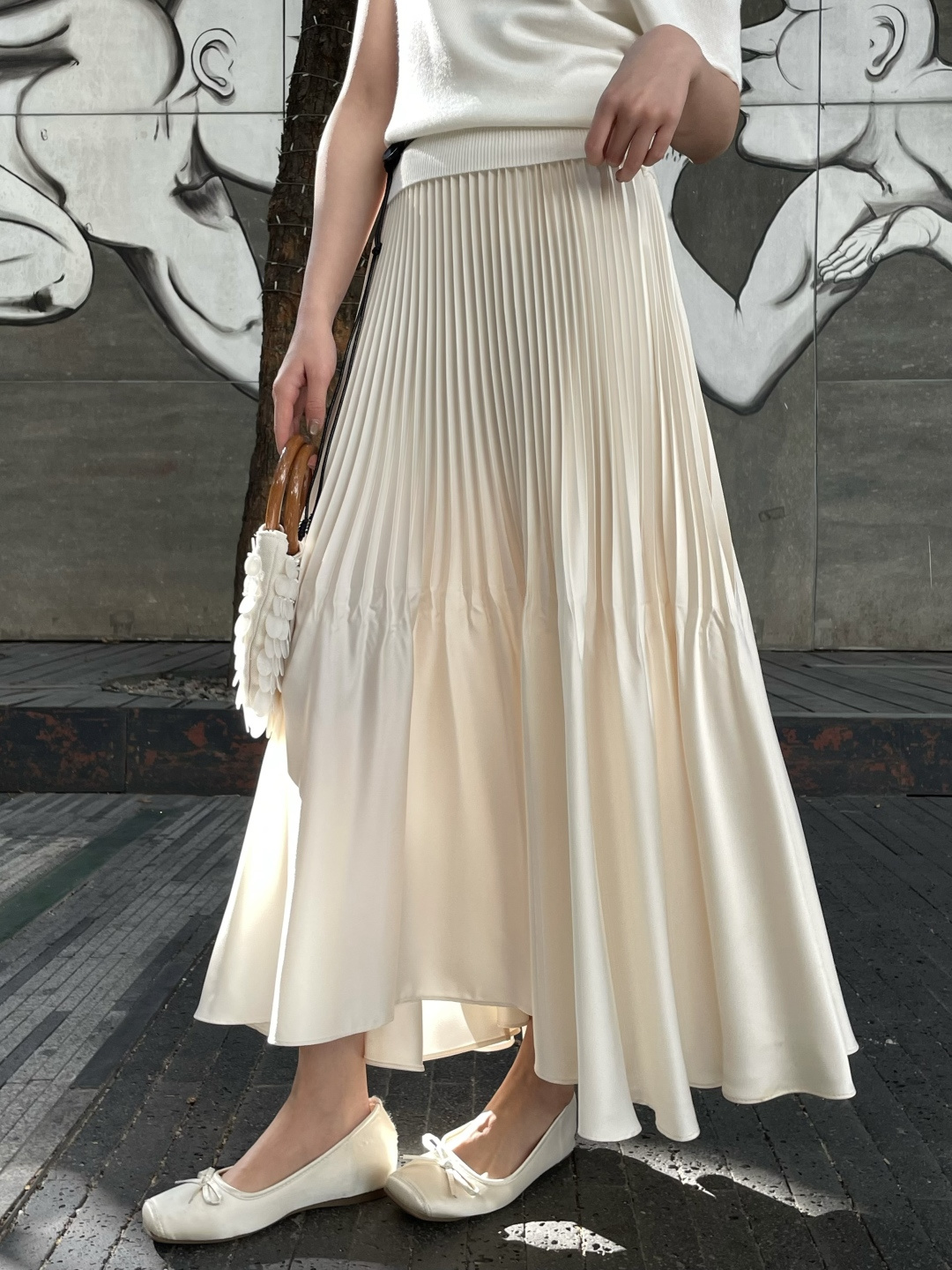 Saint Lauren♡²⁶春夏新款 ysl百褶半裙 定制醋酸混纺面料垂坠感与光泽度满分 裙摆层次丰富