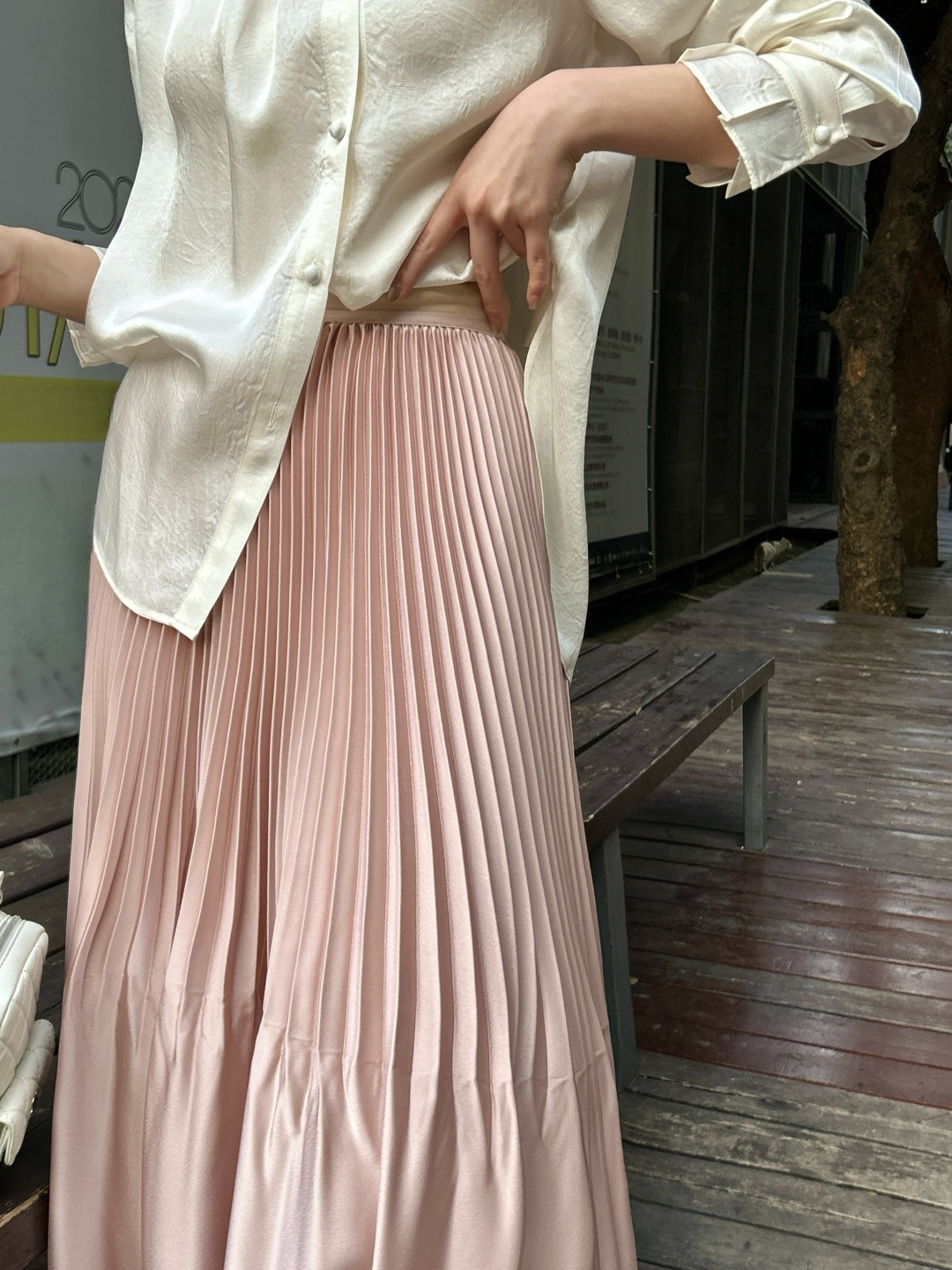 Saint Lauren♡²⁶春夏新款 ysl百褶半裙 定制醋酸混纺面料垂坠感与光泽度满分 裙摆层次丰富