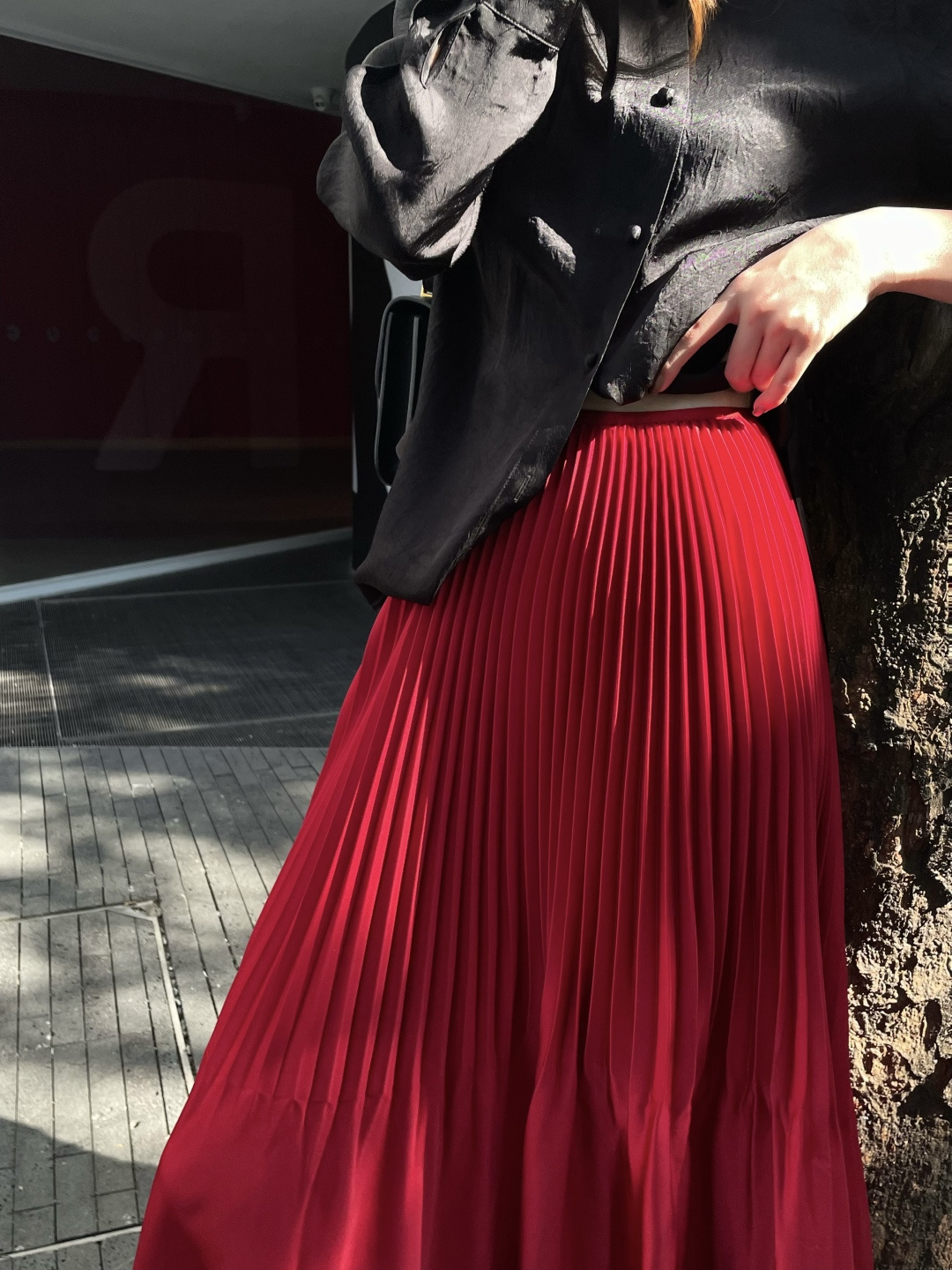 Saint Lauren♡²⁶春夏新款 ysl百褶半裙 定制醋酸混纺面料垂坠感与光泽度满分 裙摆层次丰富