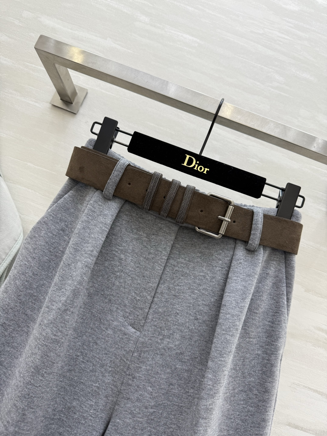 #Brunello Cucinell♡²⁶春夏新款 高腰直筒阔腿裤 垂感面料 宽松直筒设计简约又高级！高