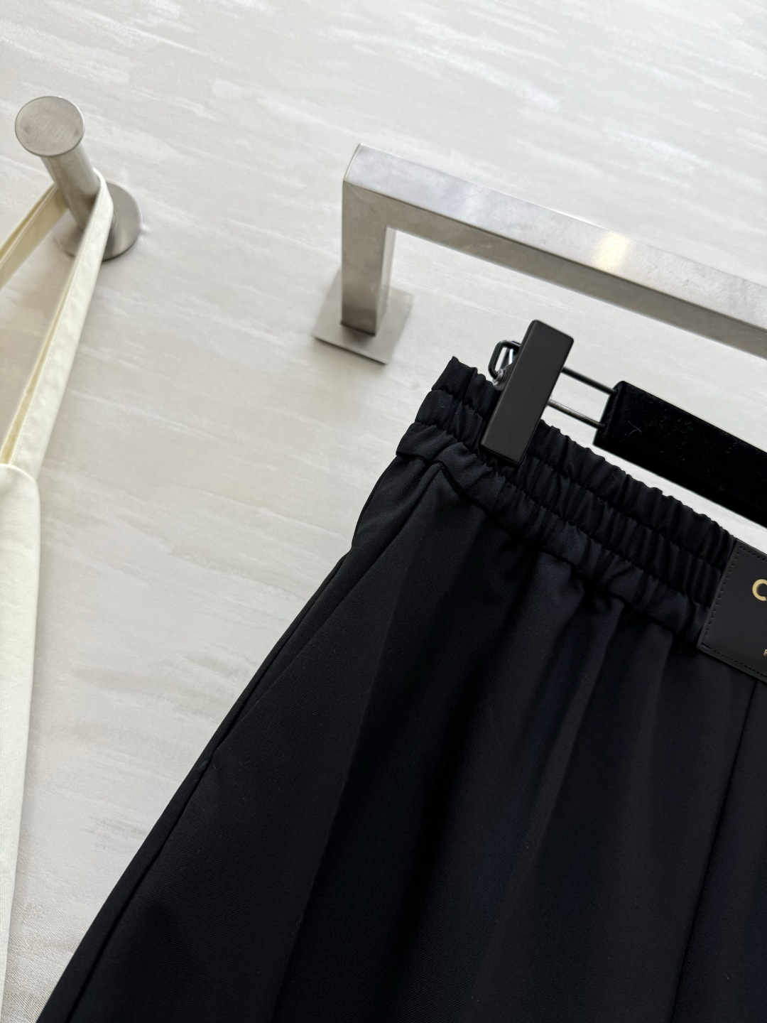 CELIN♡²⁶神裤家族新成员 皮牌直筒裤 显瘦显腿长神器 立体剪裁直筒阔腿裤型 定制进口面料亲肤舒适 