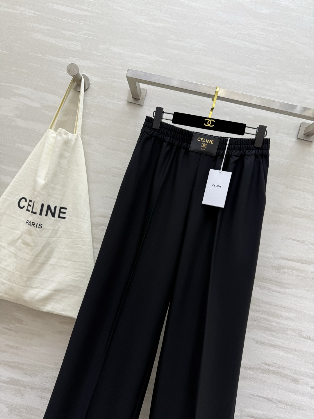 CELIN♡²⁶神裤家族新成员 皮牌直筒裤 显瘦显腿长神器 立体剪裁直筒阔腿裤型 定制进口面料亲肤舒适 