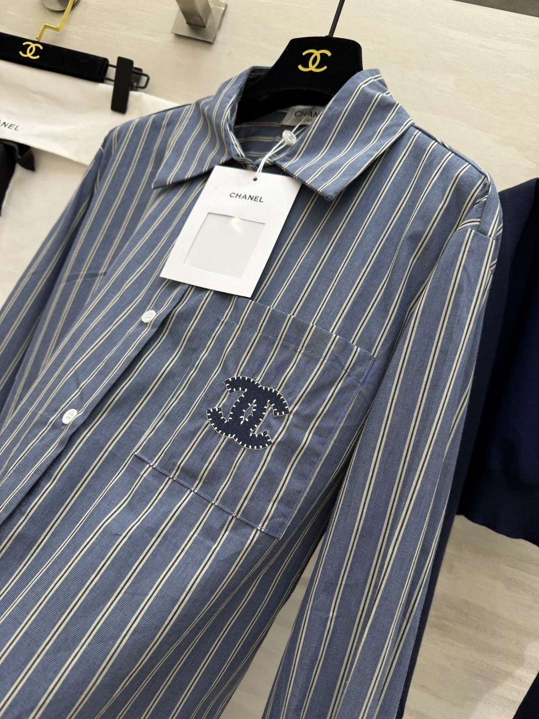 #Chane♡²⁵新款 oversize蓝条纹衬衫+针织小披肩 慵懒又有层次感 高品质定制 现货首发si