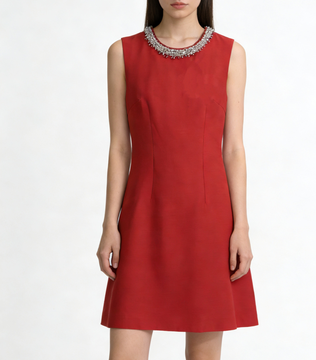 #Valentin♡²⁶新款 重工钉珠连衣裙 圆领纯手工重工镶钻设计超精致 简约优雅又不失华丽感 立体剪