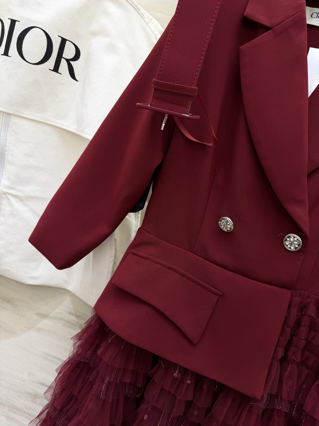 #DIO♡²⁶新款 西装拼接网纱长裙​​ 假两件设计 西装领拼接层叠网纱蛋糕裙 刚柔并济超有气质！七分袖