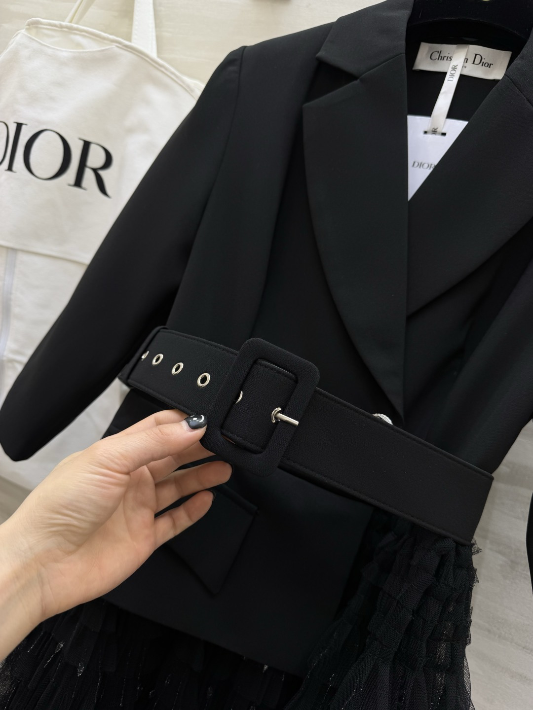 #DIO♡²⁶新款 西装拼接网纱长裙​​ 假两件设计 西装领拼接层叠网纱蛋糕裙 刚柔并济超有气质！七分袖