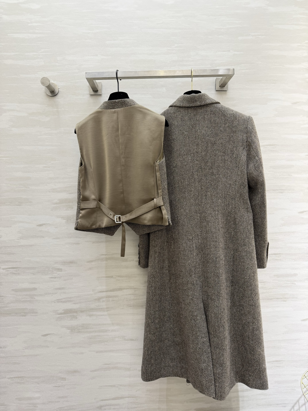 #Maxmar♡²⁶新款 羊毛混纺两件套大衣 马甲➕西装式翻领大衣 摩登时髦 飒爽帅气！高品质定制 现货