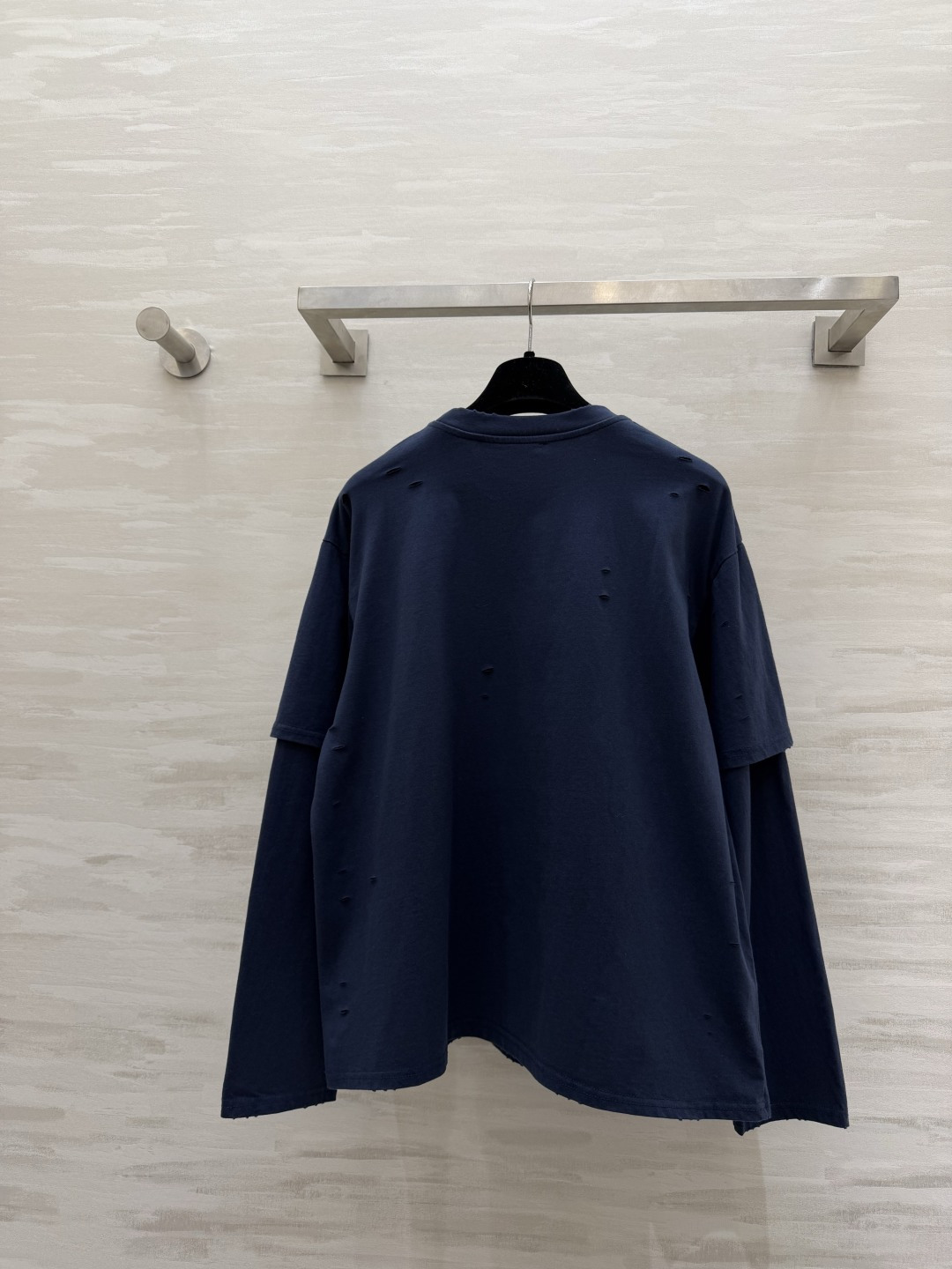 𝐀𝐜𝐧𝐞徽章假两件长袖 太太太帅了！！勇敢的人先享受 谁懂！含金量十足🫐一眼就爱上的蓝色高品质定制 现货