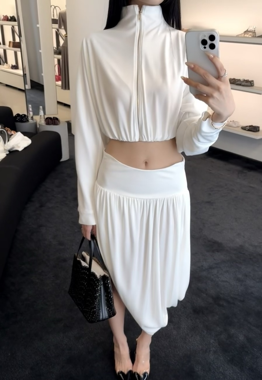 NO:805858,,,19860909,,,Women's clothing