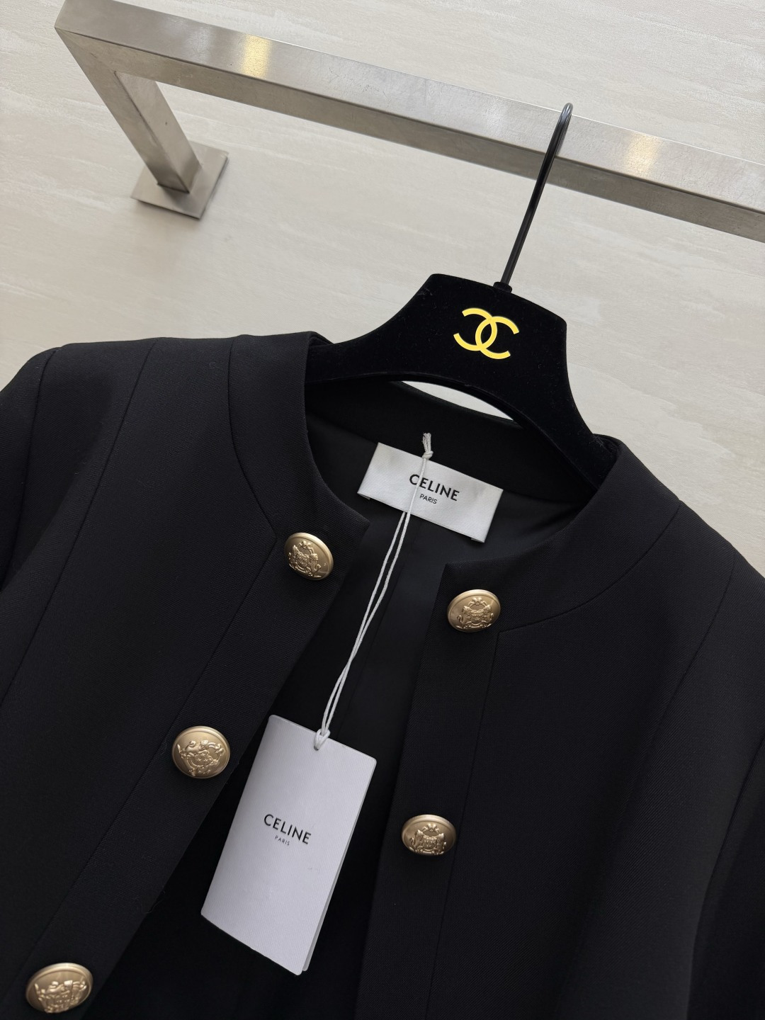 #Celin♡²⁶新款 双排金扣外套 高品质定制 现货首发size：S/M/L/XL（s码肩宽：38，胸