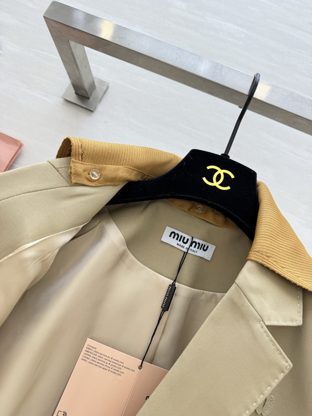 #MiuMi♡²⁶度假holiday系列 翻领字母刺绣西装外套 立体剪裁显瘦又时髦 高品质定制 现货首发