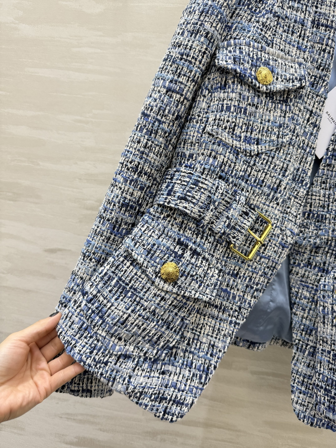 #BALMAI♡²⁶新款 蓝白花呢外套 经典粗花呢 蓝白编织纹理超有质感 金色纽扣+腰带细节法式优雅与现