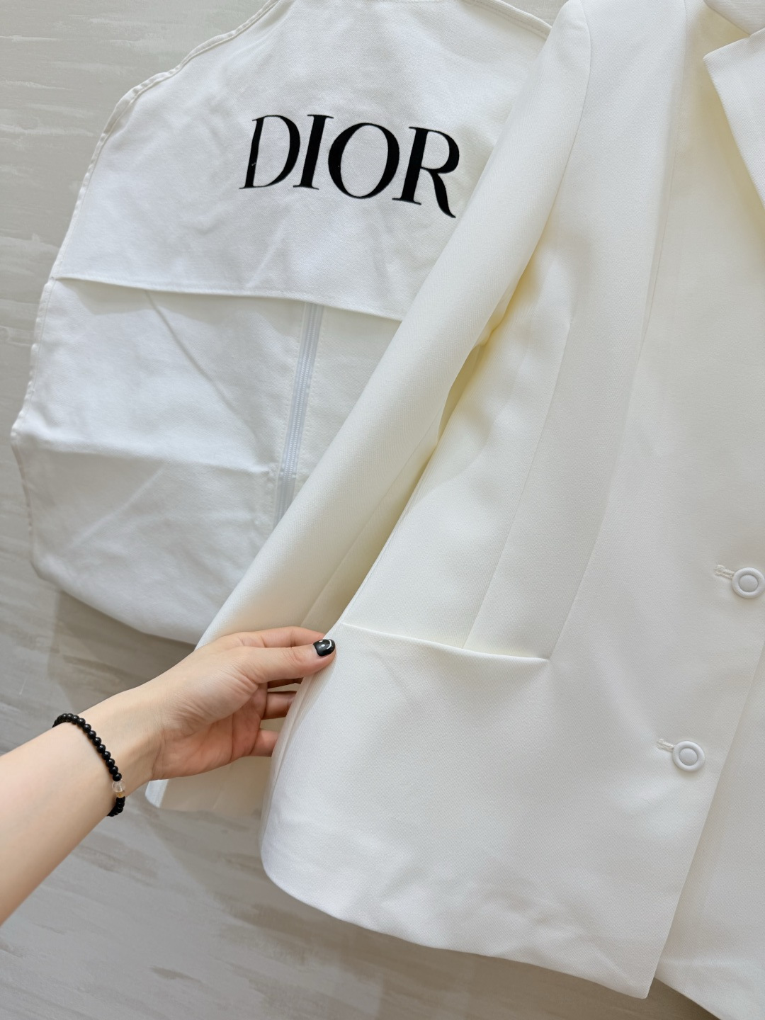 #DIO♡²⁶新款 西装套装​​ 修身西装外套+高腰长裙 优雅高级 外套枪驳领 三粒扣设计 剪裁利落 凸