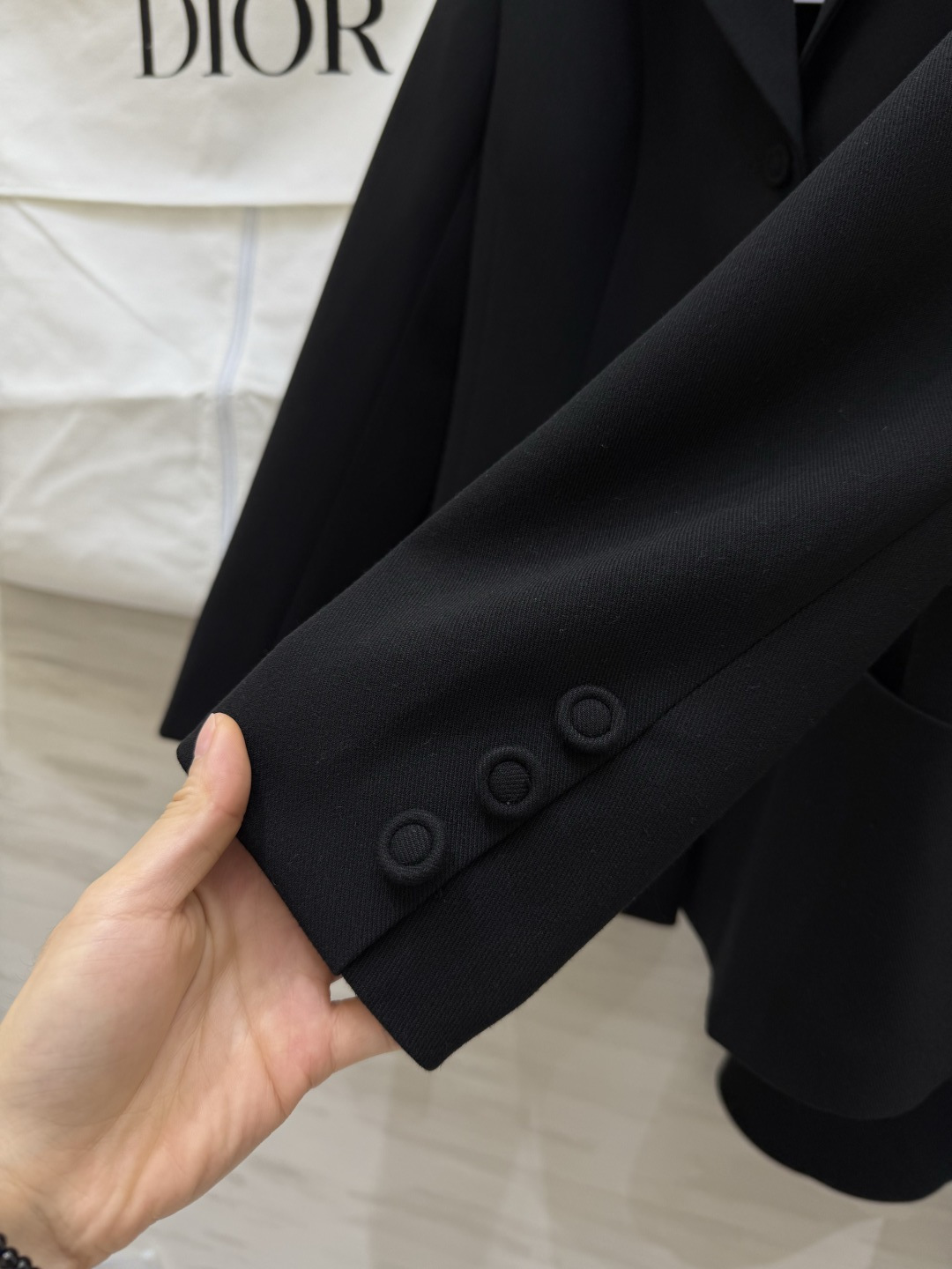 #DIO♡²⁶新款 西装套装​​ 修身西装外套+高腰长裙 优雅高级 外套枪驳领 三粒扣设计 剪裁利落 凸