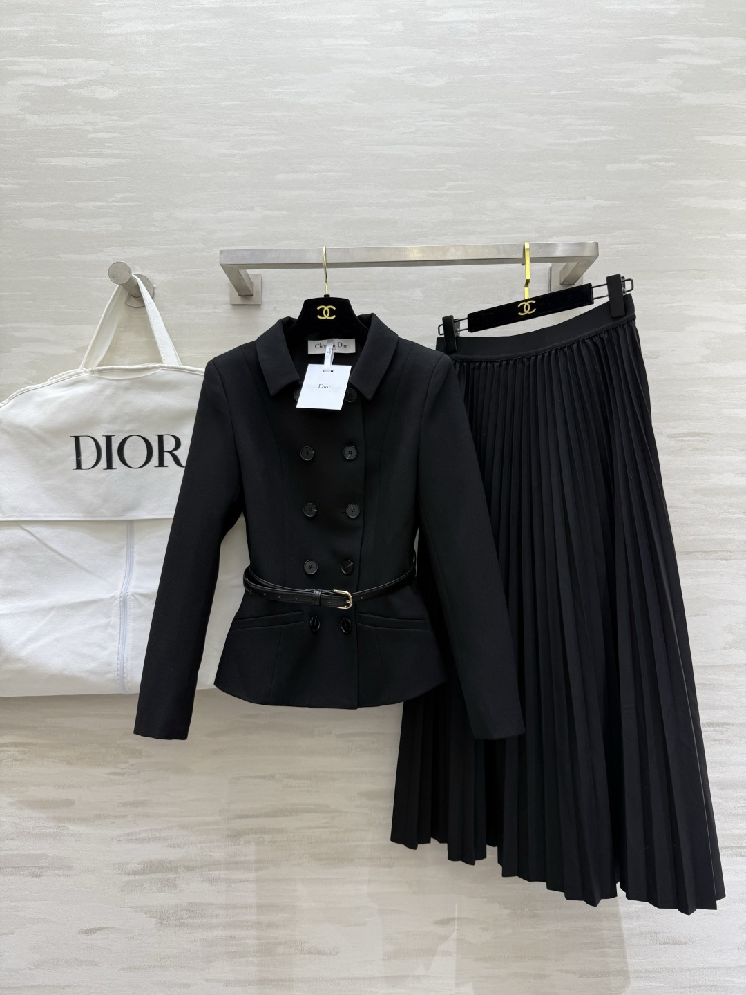 #DIO♡²⁶新款 套装 高品质定制 现货首发size：S/M/L/XL（M码肩宽：38，胸围：90，衣