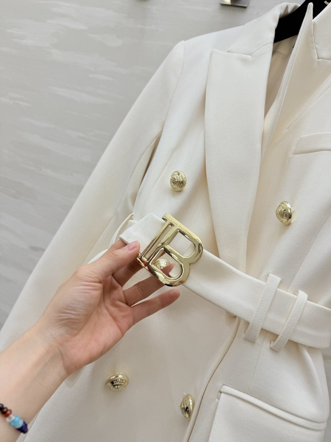 #Balmai♡²⁶新款 双排扣西装式连衣裙 经典西装剪裁 金属“B〞字母扣 品牌辨识度超高 高品质面料