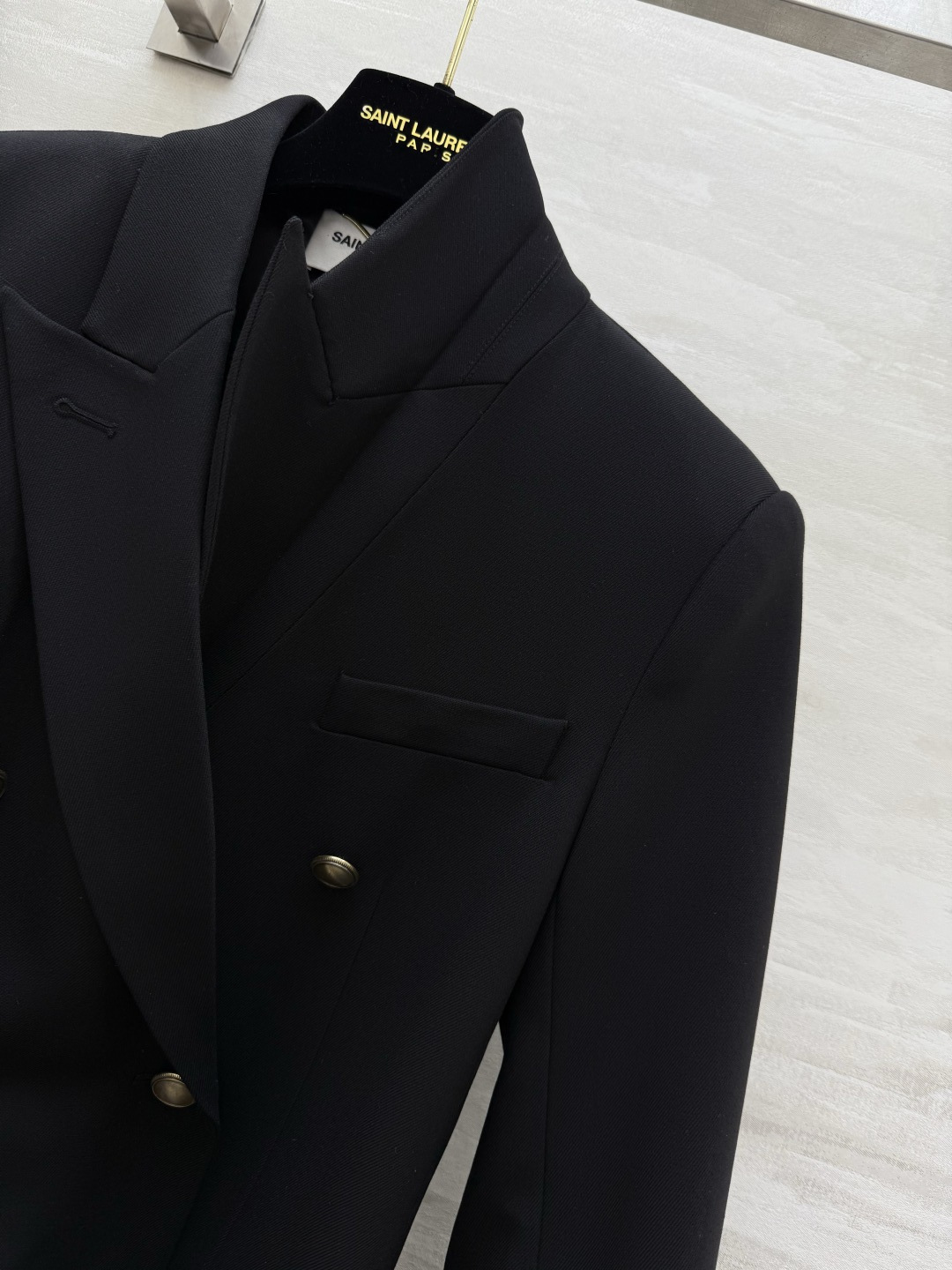 #ysl新款 金扣布雷泽西装 配送腰带 非常显腰身的一款精致西装外套 灵感来源于英国海军 高品质定制 现