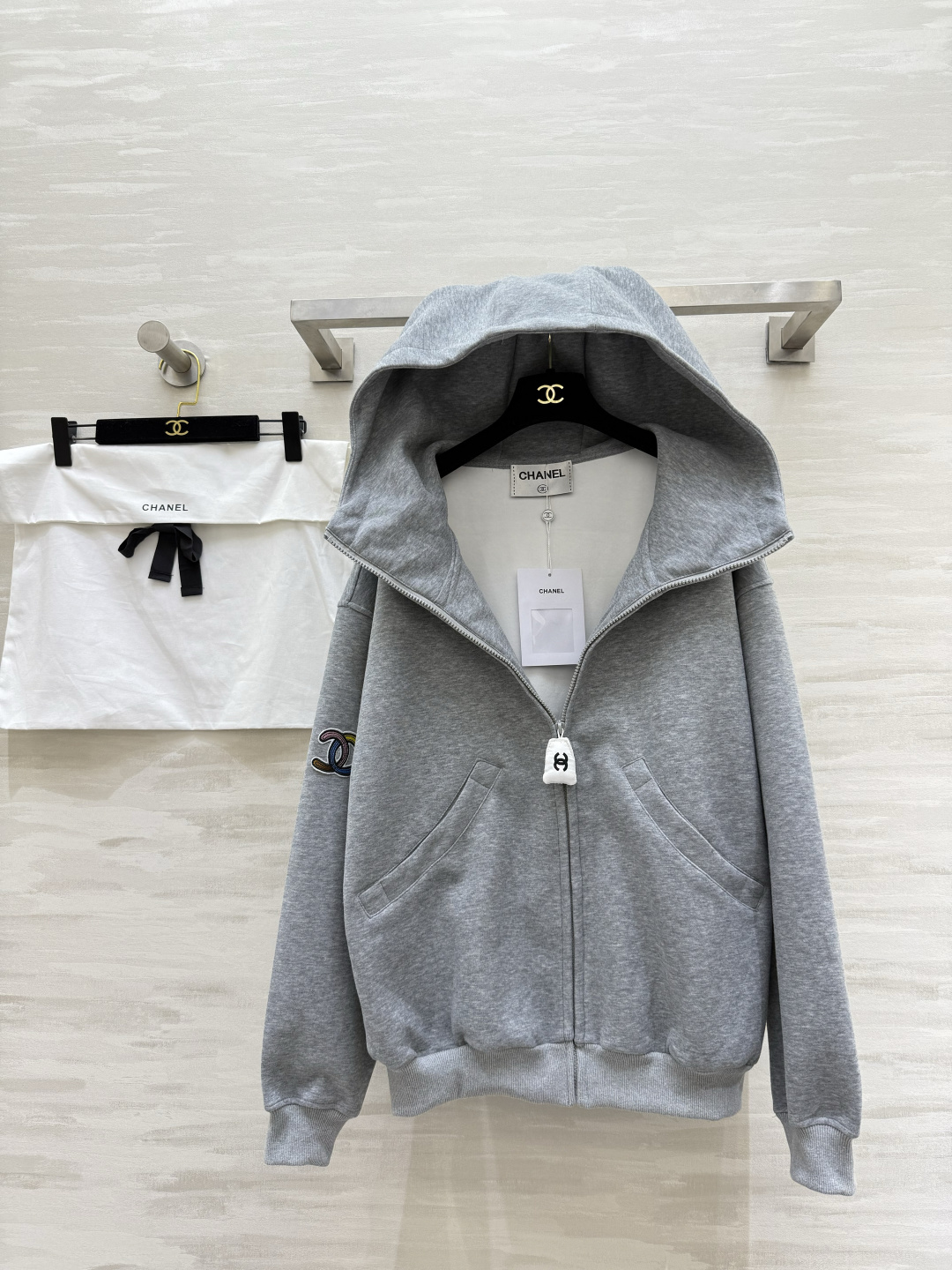 #Chane♡新款 中古系列 连帽卫衣外套 高品质定制 现货首发size：36/38/40（）