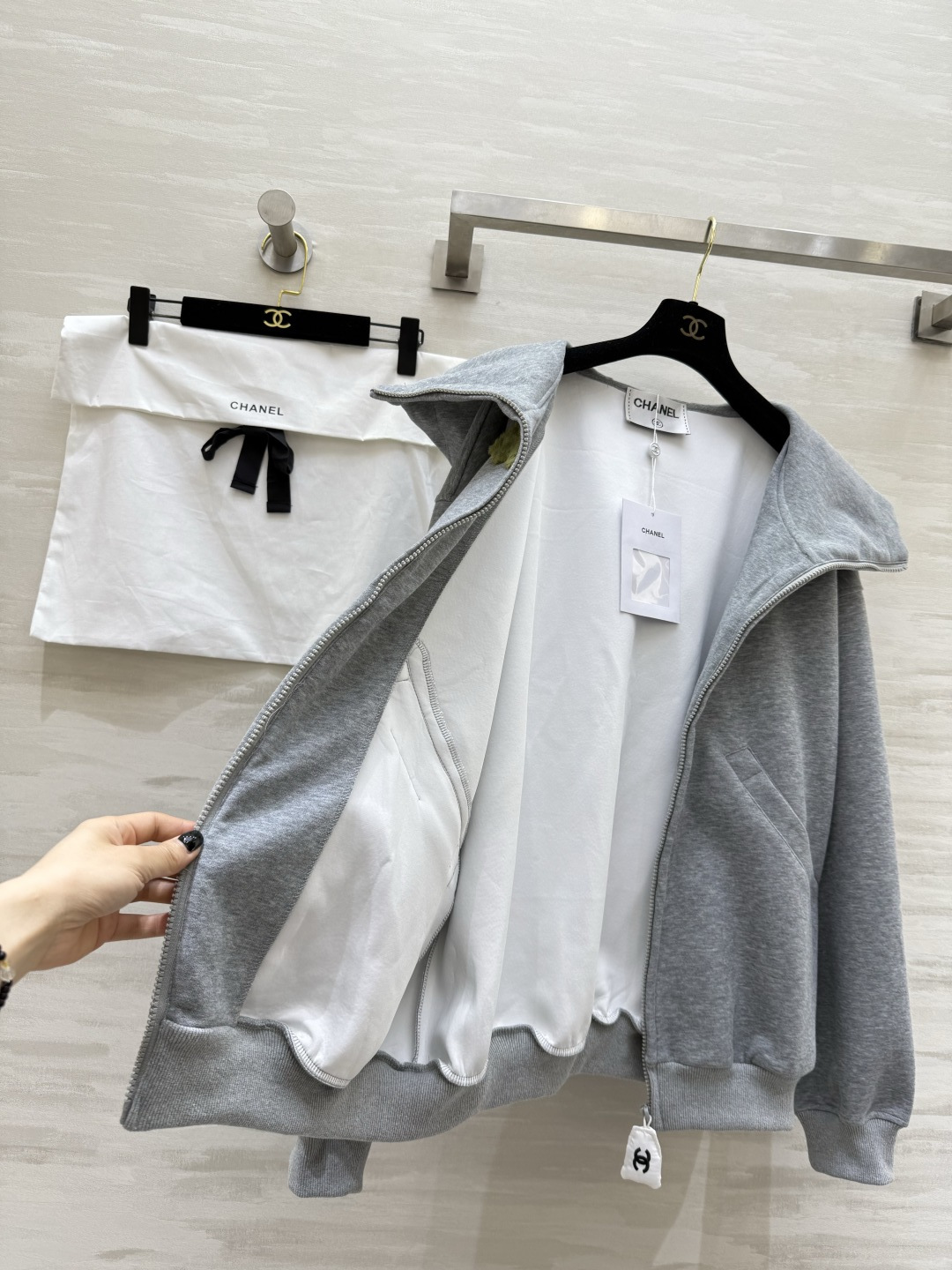 #Chane♡新款 中古系列 连帽卫衣外套 高品质定制 现货首发size：36/38/40（）