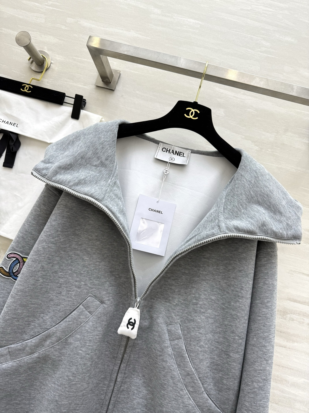 #Chane♡新款 中古系列 连帽卫衣外套 高品质定制 现货首发size：36/38/40（）