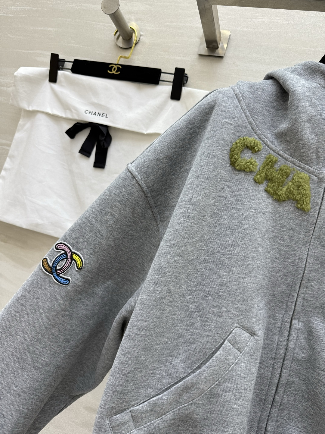 #Chane♡新款 中古系列 连帽卫衣外套 高品质定制 现货首发size：36/38/40（）