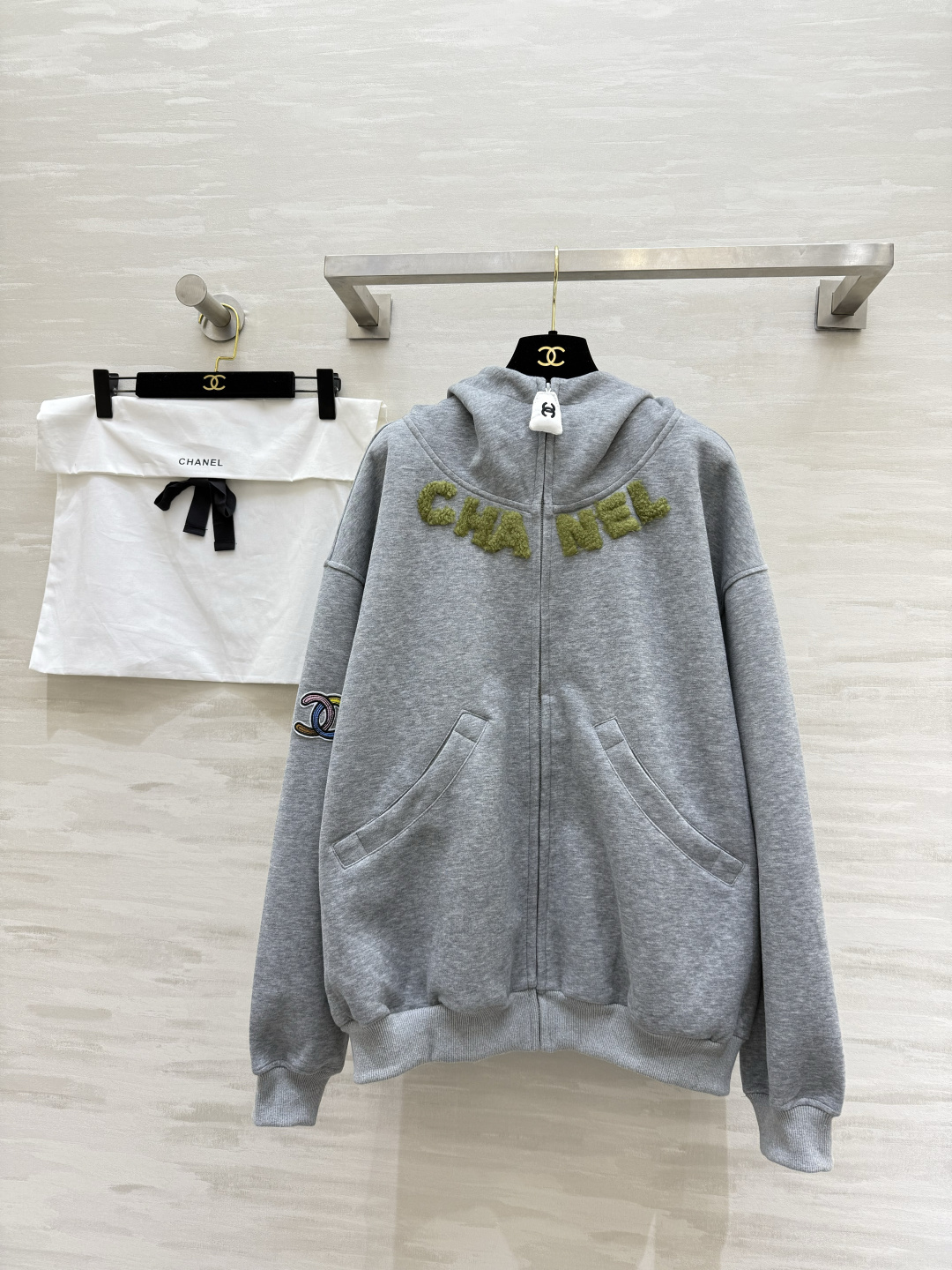 #Chane♡新款 中古系列 连帽卫衣外套 高品质定制 现货首发size：36/38/40（）