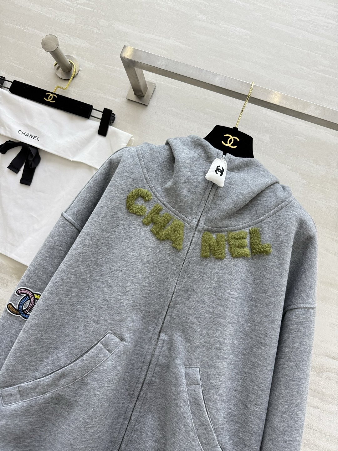 #Chane♡新款 中古系列 连帽卫衣外套 高品质定制 现货首发size：36/38/40（）