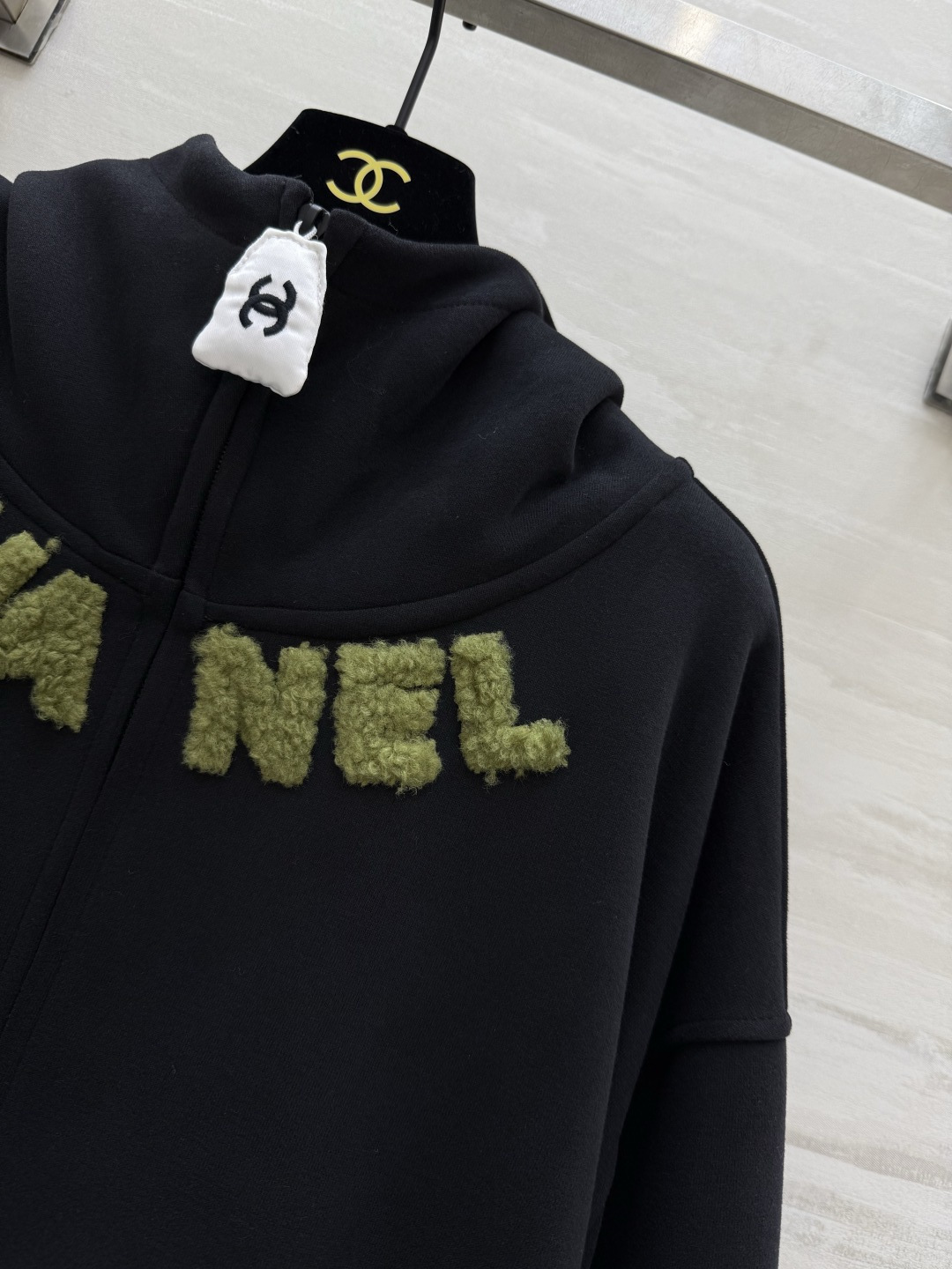 #Chane♡新款 中古系列 连帽卫衣外套 高品质定制 现货首发size：36/38/40（）